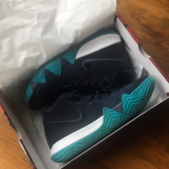 kyrie 4 think twice